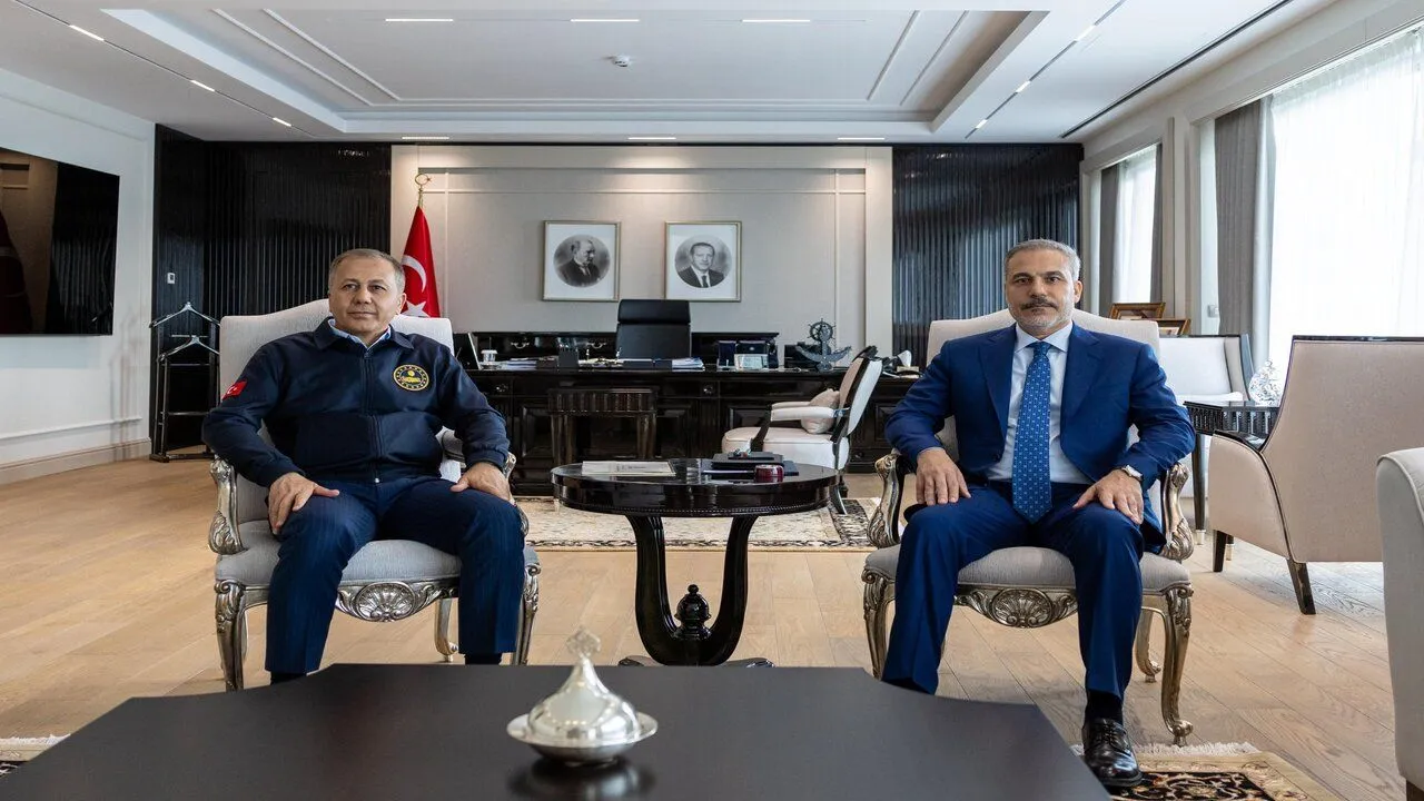 Dışişleri Bakanı Hakan Fidan ile İçişleri Bakanı Ali Yerlikaya, Ankara'da bir toplantı gerçekleştirdi